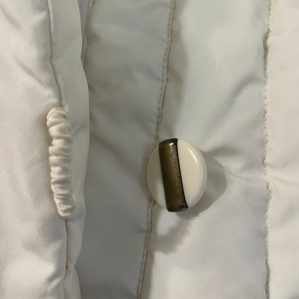 Larry Levine Down White puffer Jacket. Size XS High Collar - Picture 4 of 11